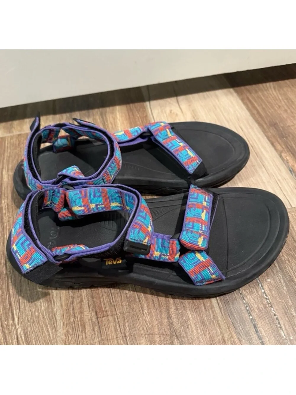 Teva men hurricane